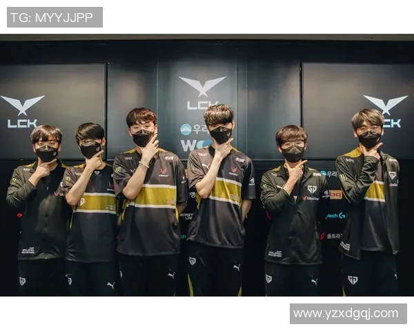 南京足球队在最新状态排行榜中荣登第10名展现出强劲实力与潜力