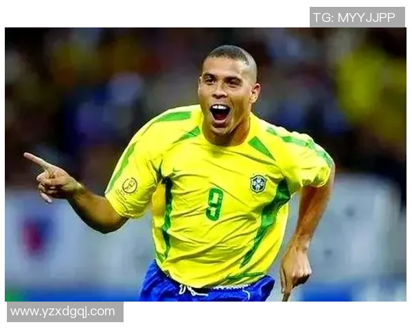 回顾1992年丹麦足球明星的辉煌历程与传奇瞬间